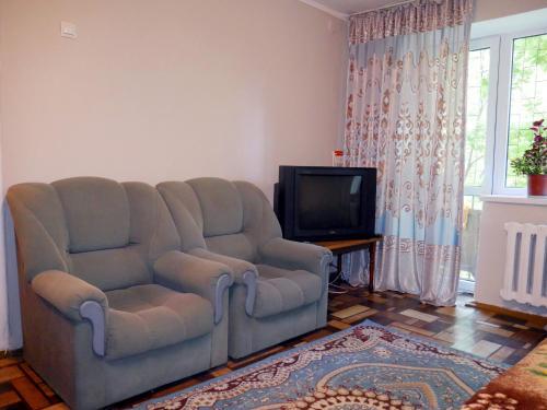 Hotel Apartment On Batyr 41