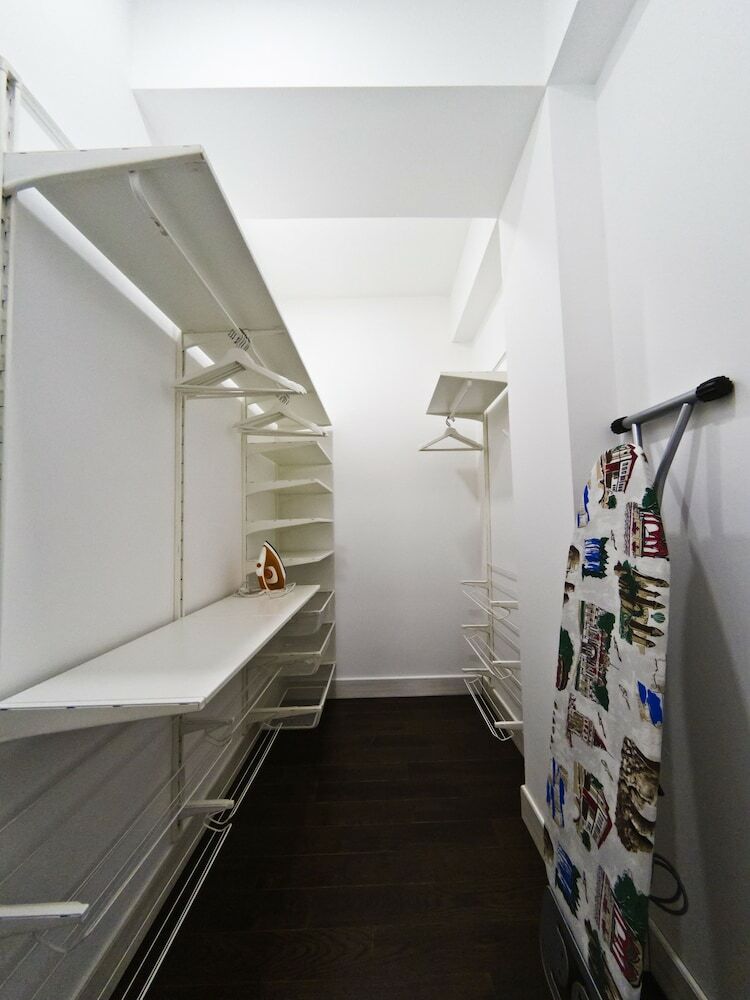 Opera Apartments