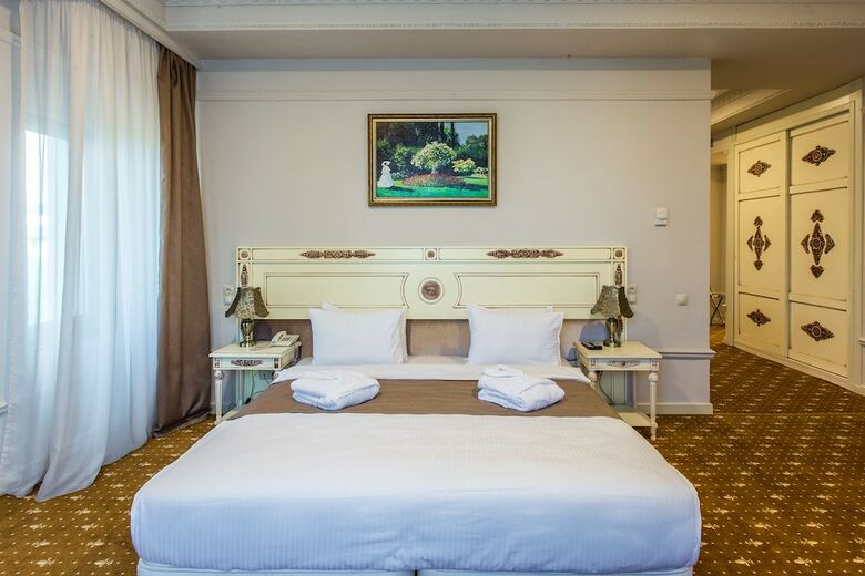 Golden Mir Hotel & Spa