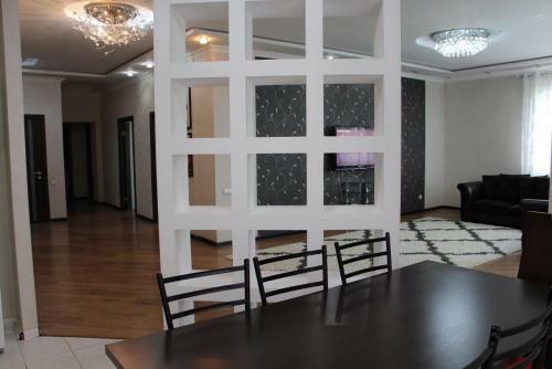 Big Apartment "zhastar"