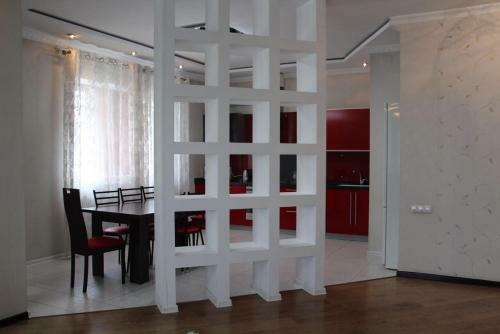 Big Apartment "zhastar"