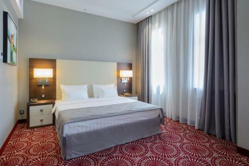 Hotel Senator
