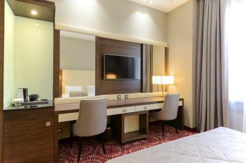 Hotel Senator