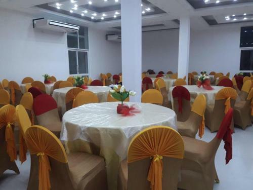 Avanya Hotel And Reception Hall