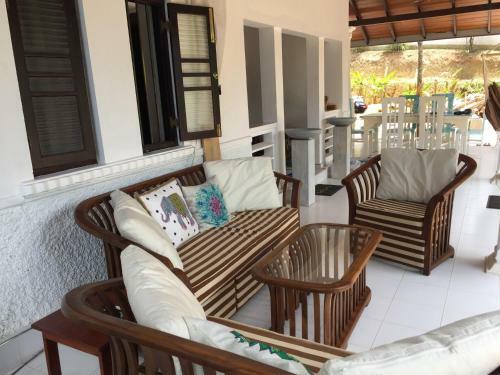 Bed & Breakfast Cocoste Paradise Villa