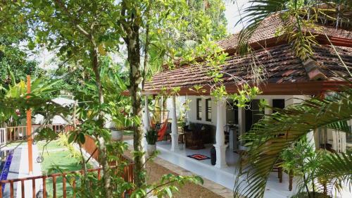Bed & Breakfast Cocoste Paradise Villa