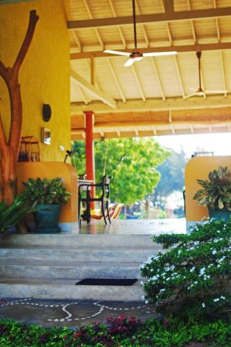 Villa Khomba Beach House