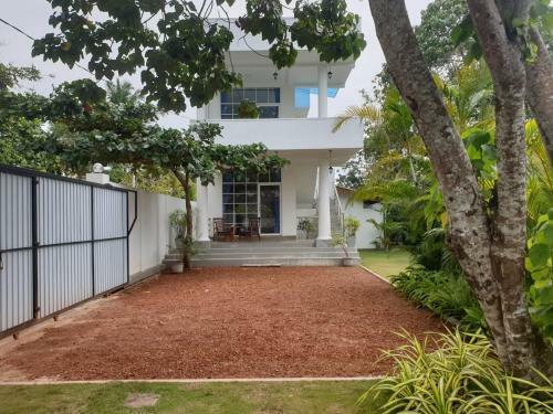 Pearl Villa Ahangama