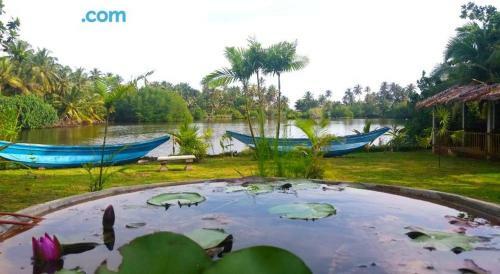 Hostal Bluewhale Lagoon Resort Ahangama