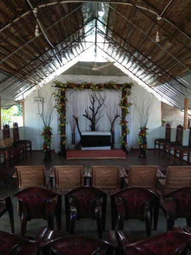 Hostal Beach Guest House Addalaichenai