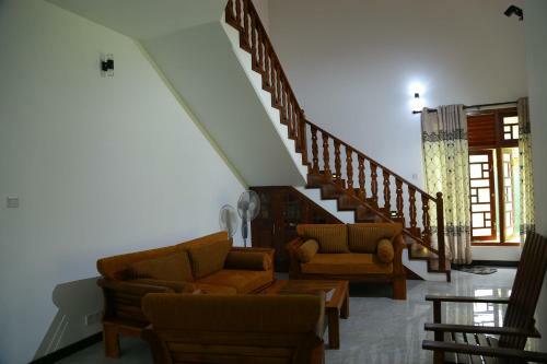 Hostal White Villa Koggala