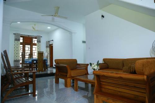Hostal White Villa Koggala