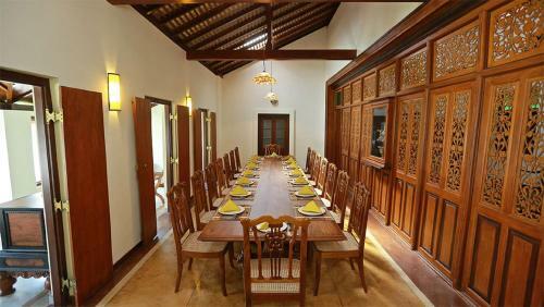 Hotel Yoho Monsoon Villa