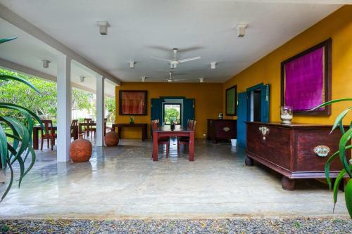 Hotel Last House