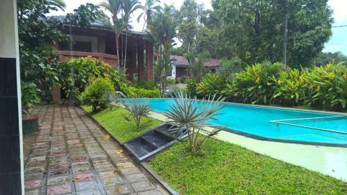 Holiday Inn Villa Kanneliya