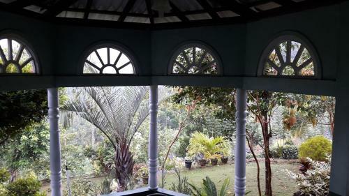 Villa Sinharaja Holiday Bungalow