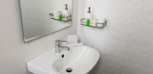 Bed & Breakfast Lotus Colombo Guesthouse