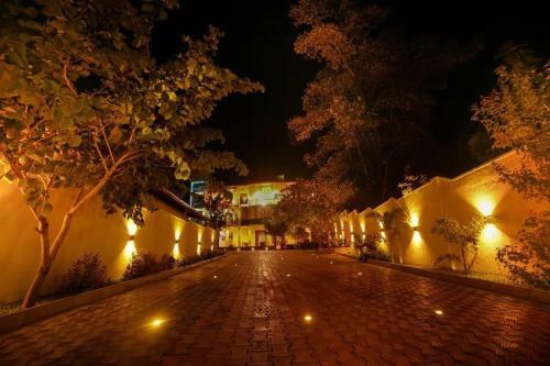 Sithumina City Hotel