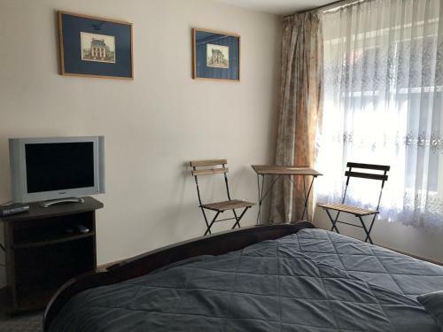 Hostal Zuvedra Guesthouse