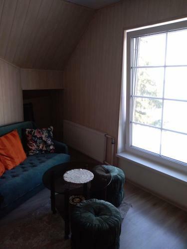 Hostal Augut?s Zurlien?s Sve?i? Namai