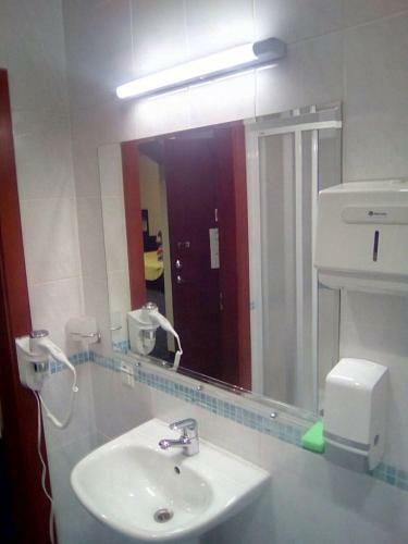 Tanagra Hotel