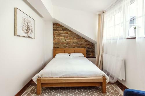 Lux Old Town Apartment