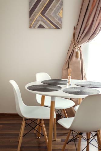Lux Old Town Apartment