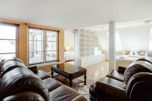 Classy Old Town Apartments