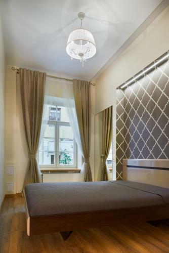 Town Hall Square Apartment