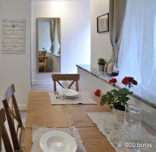 Six Apartment Simona