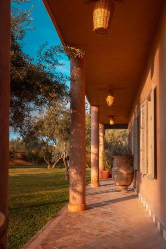 Hostal Le Chant Des Oliviers