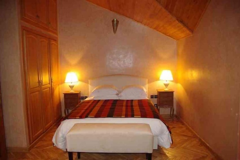 Hostal Le Palais Des Cerisiers