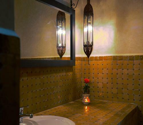 Hostal Riad Dar Awil