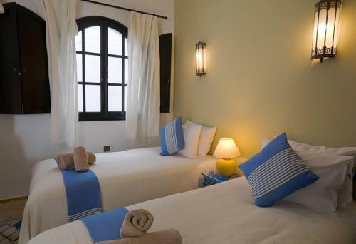 Hostal Riad Dar Awil