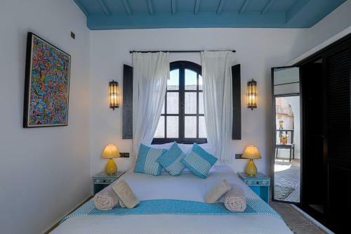 Hostal Riad Dar Awil