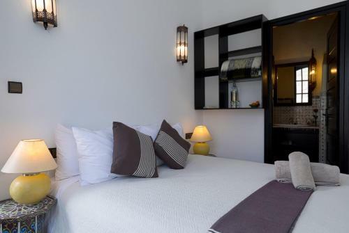 Hostal Riad Dar Awil
