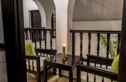 Hostal Riad Dar Awil