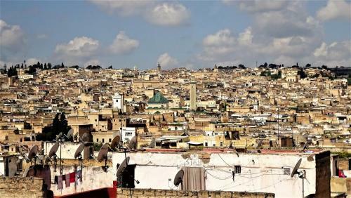 Riad Razane