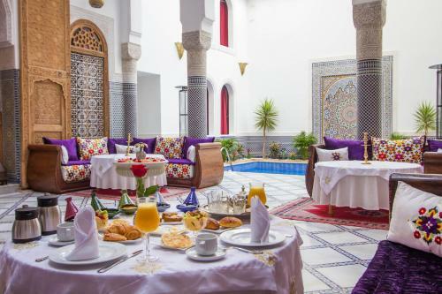 Hostal Riad Marjana Suites & Spa