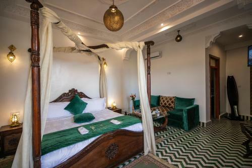Hostal Palais Houyam