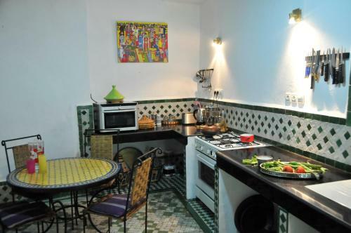 Riad La Chemin�e Bleue Fes