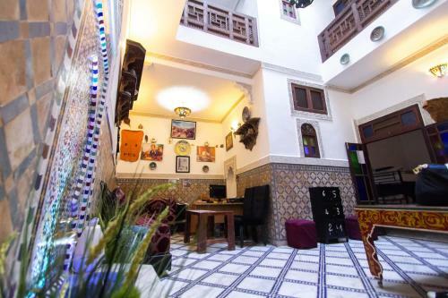 Hostel Amir