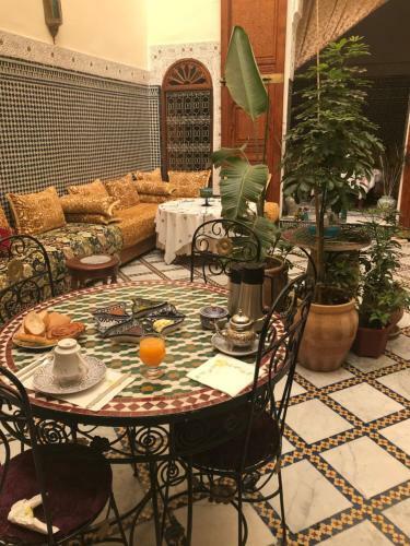 Bed & Breakfast Riad Taj Salma