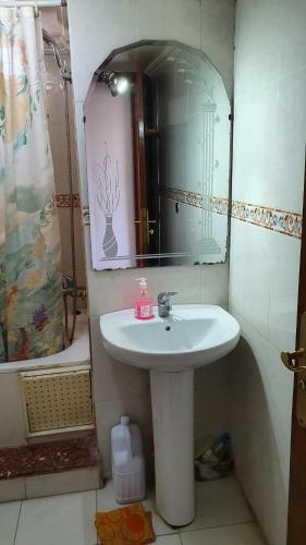 Hind Apartment