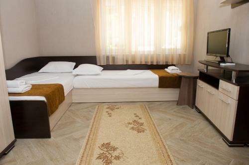 Hotel St.st. Constantine And Helena