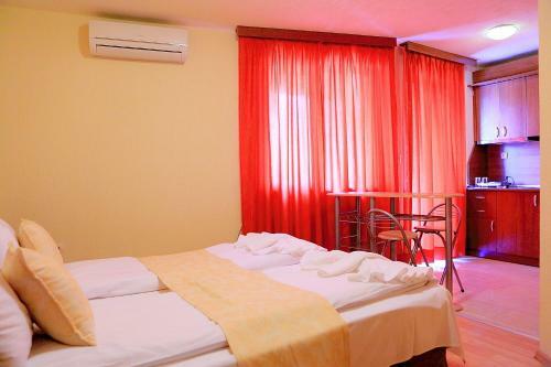 Hostal Guest Rooms Vais