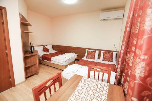 Hostal Guest Rooms Vais