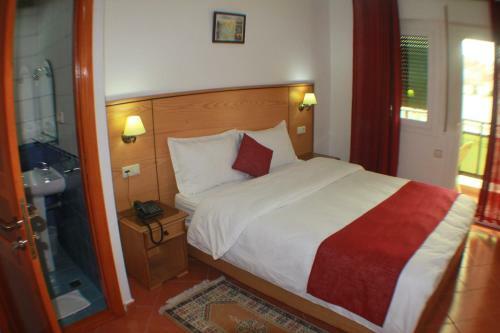 Sary's Hotel