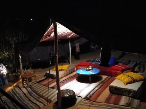 Hostal Merzouga & Camel Trek Camp