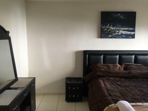 Sweet Apartment 5min Walk From Train Station -free Parking-